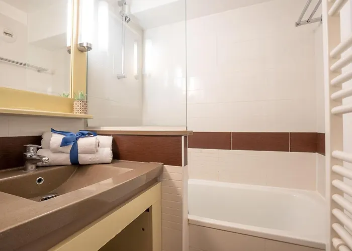 דירה Le Belvedere - D4 256 By Interhome Saint-Raphaël